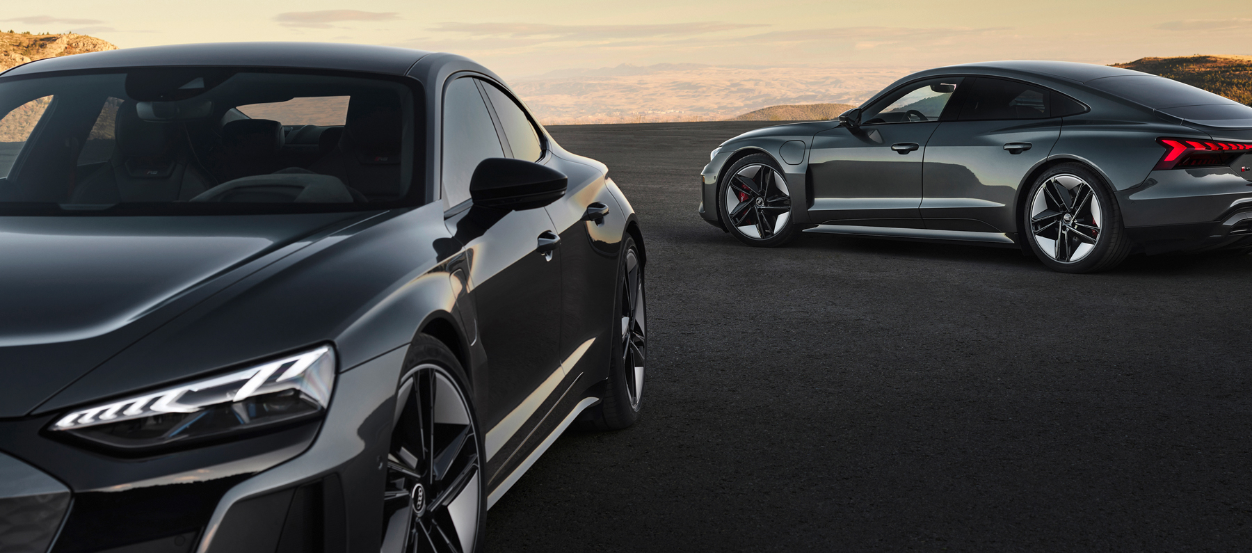 Audi-E-tronGT-AutoEV-Mountains